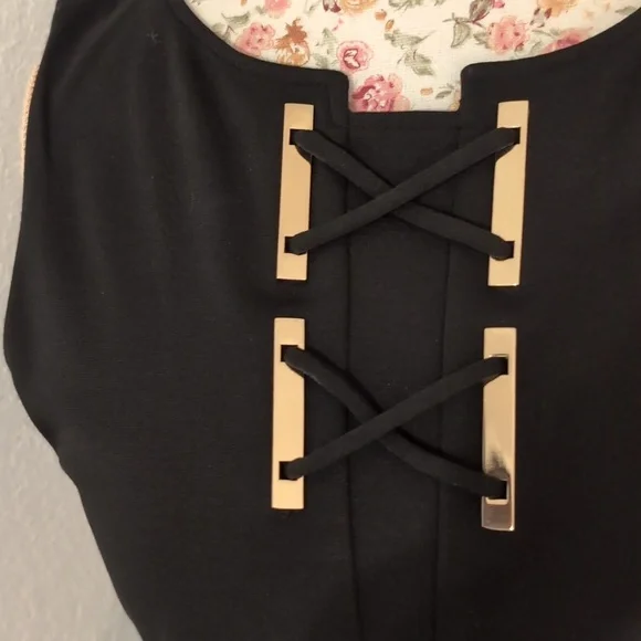 Black Sleeveless Pencil/Sheath Style Black Dress - Picture 2 of 4